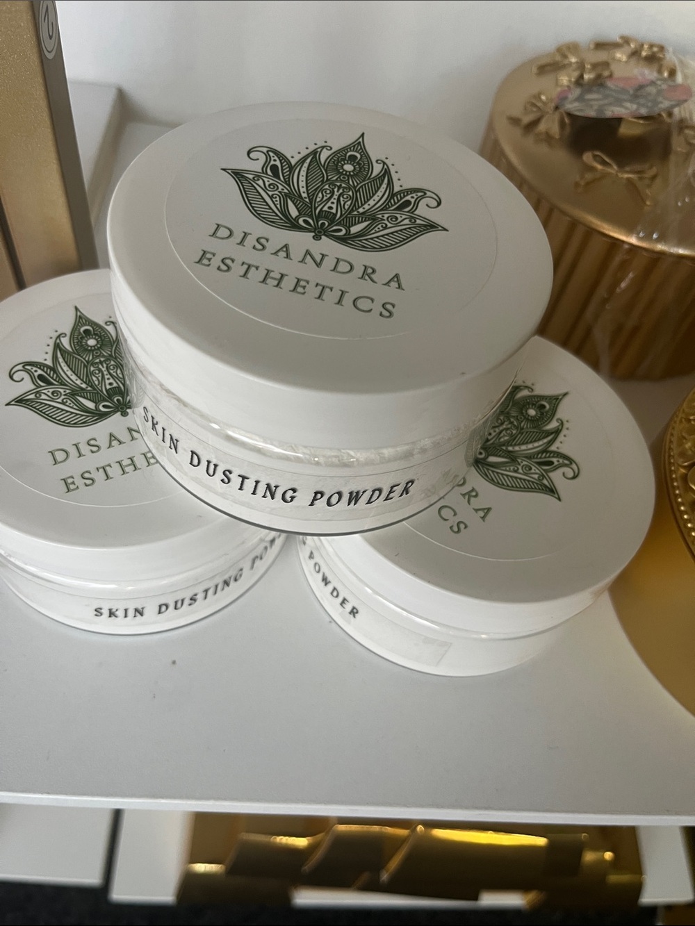 Skin Dusting Powder — White